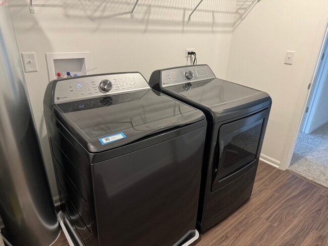 Building Photo - 15236 S Hepworth Ct