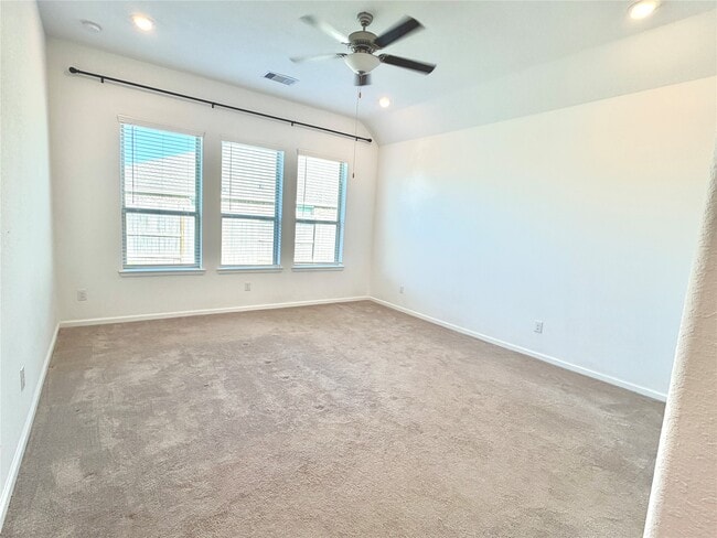 Building Photo - 3715 Rock Ledge Dr