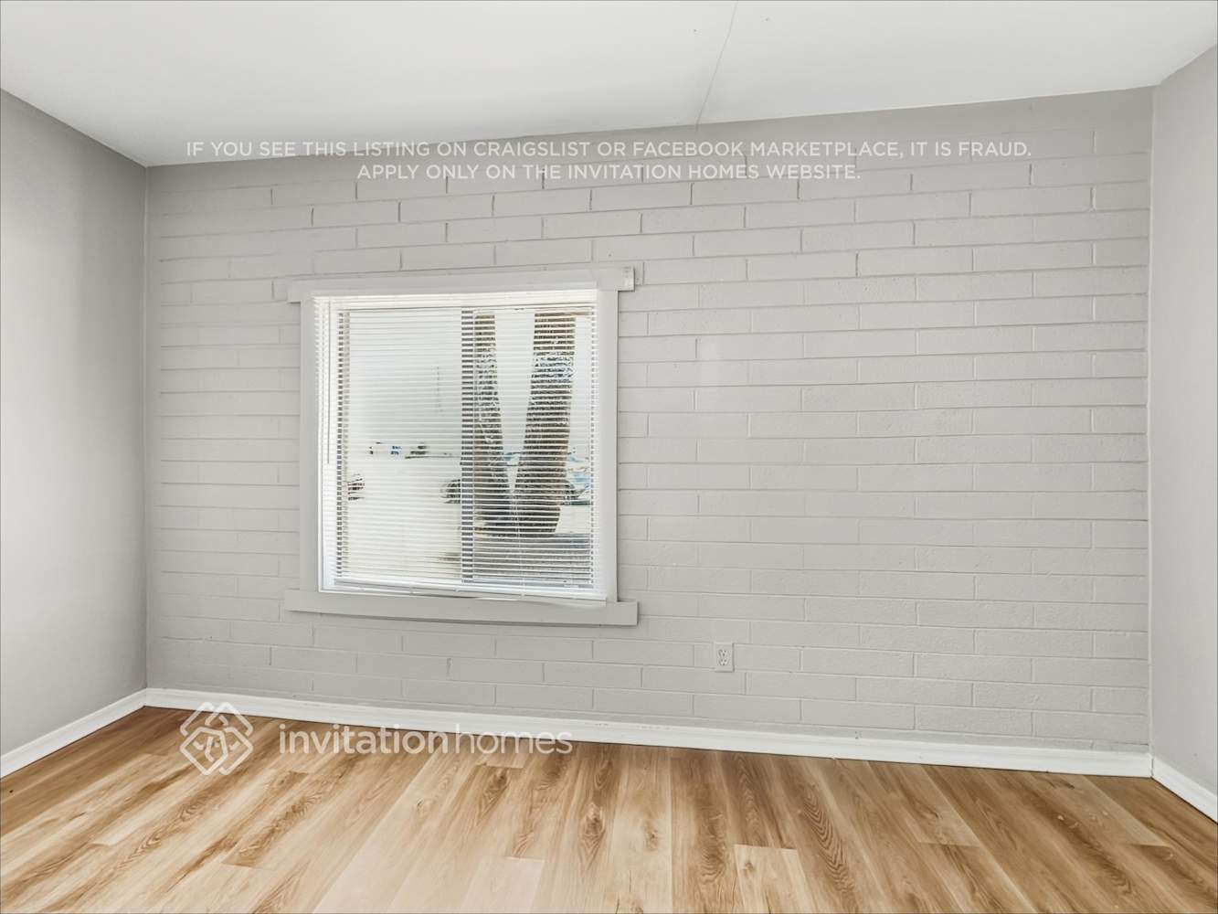 Building Photo - 6440 W Windsor Blvd