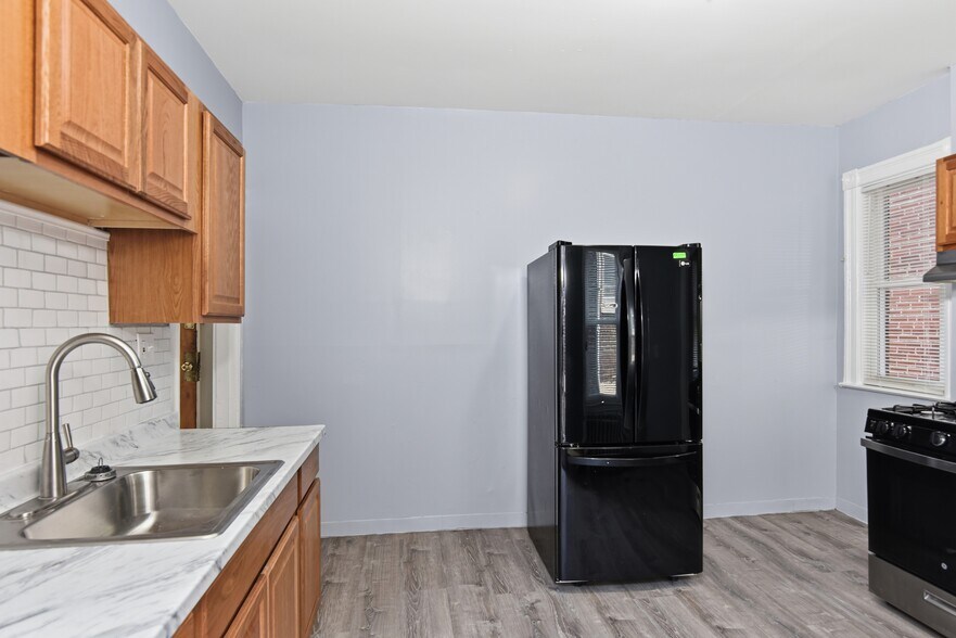 Building Photo - 3 Moreland St