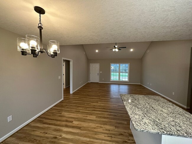 Building Photo - 177 Peregrine Pl