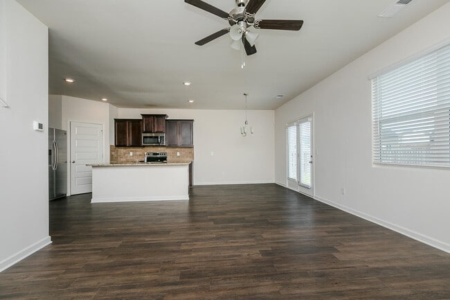 Building Photo - 4027 Abbey Rd