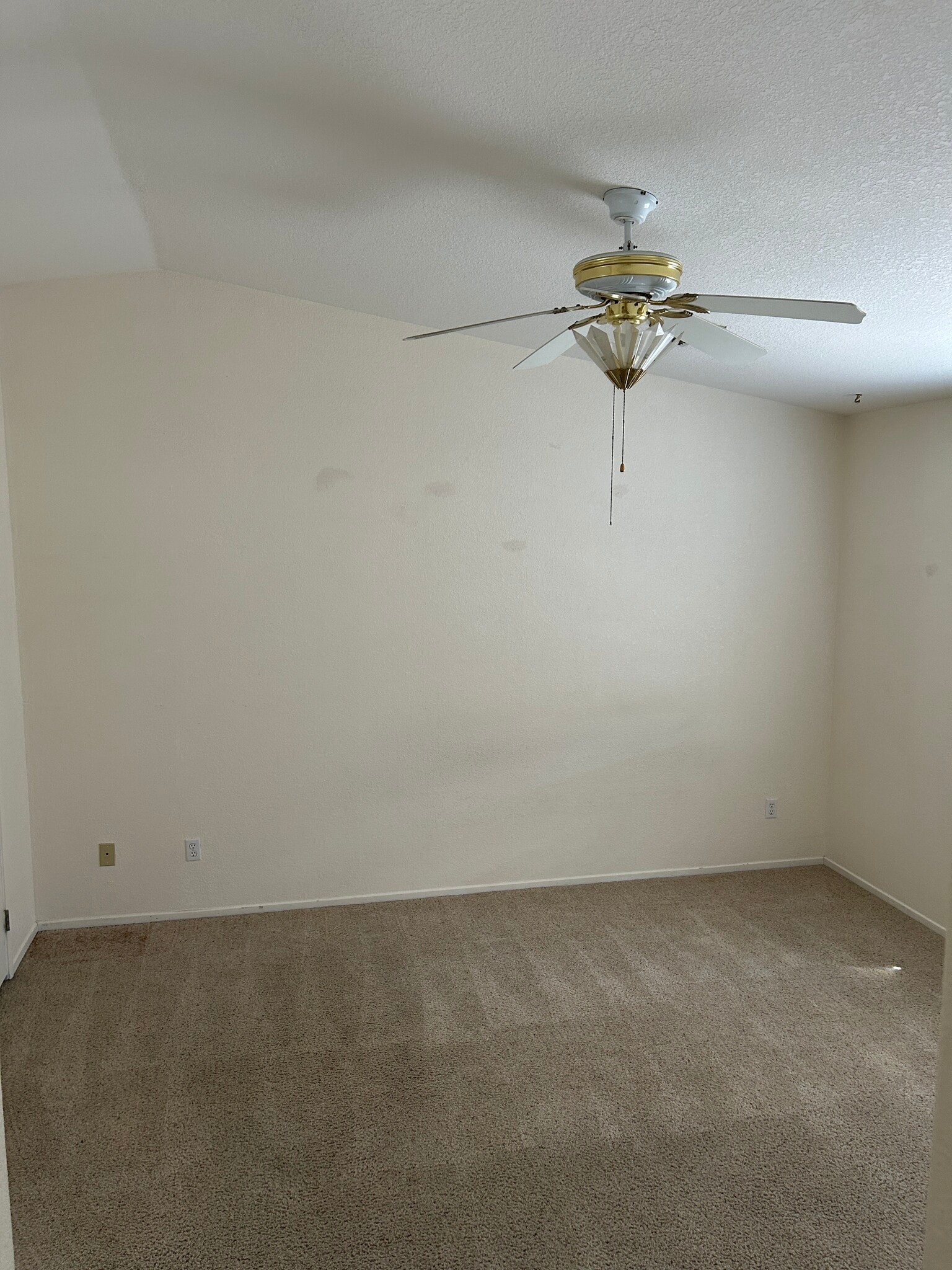 Master Bedroom - 3720 Churchill Dr