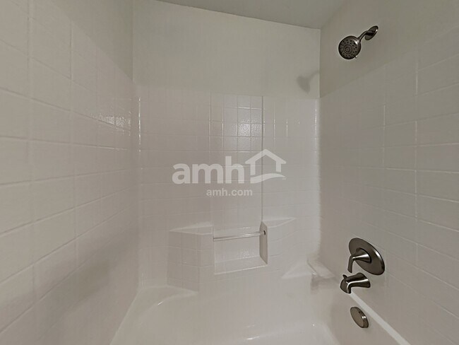 Building Photo - 4541 N Elsinore Ave