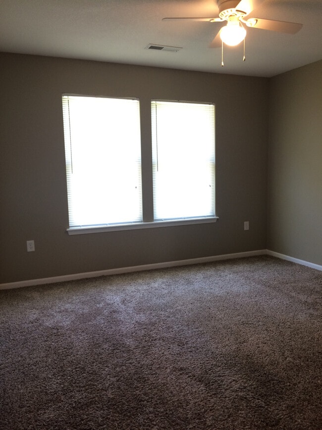 Building Photo - 610 A W Market St