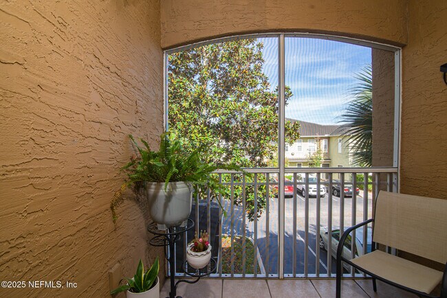 Building Photo - 10075 Gate Pkwy