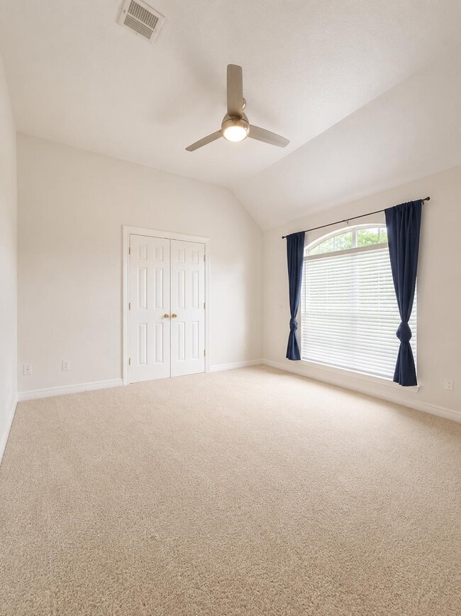 Building Photo - 18315 Brenwood Manor Dr