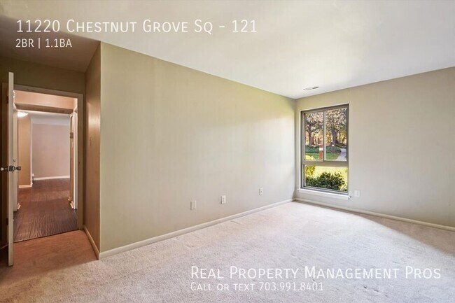 Building Photo - 11220 Chestnut Grove Square