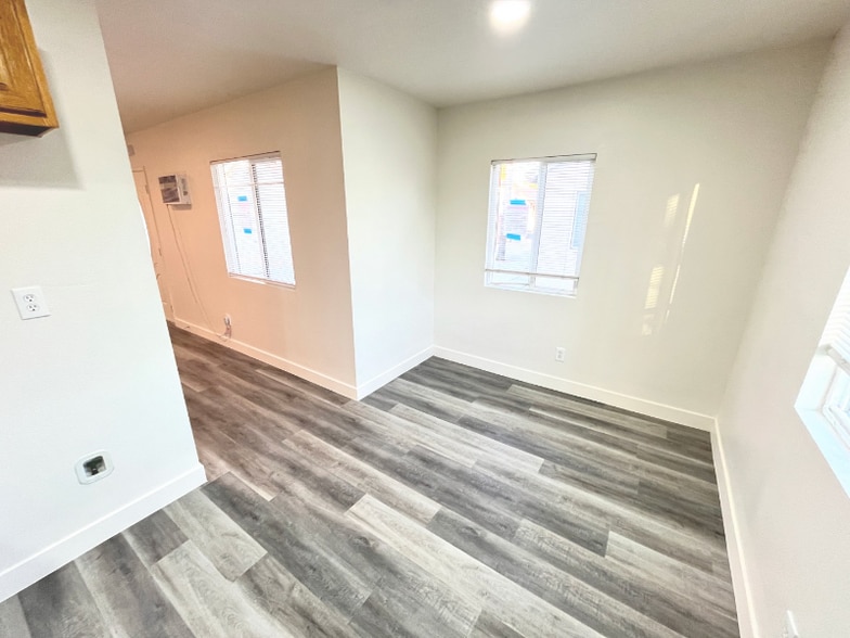 Building Photo - 1610 N H St