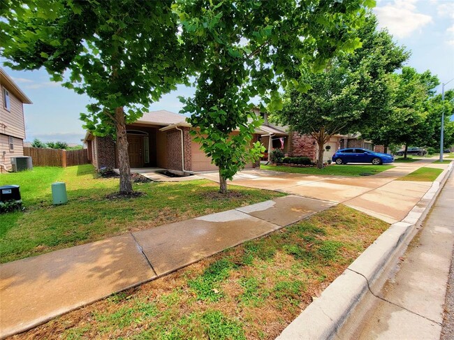 Building Photo - 12404 Timber Arch Ln