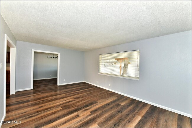 Building Photo - 4217 Canterbury Dr