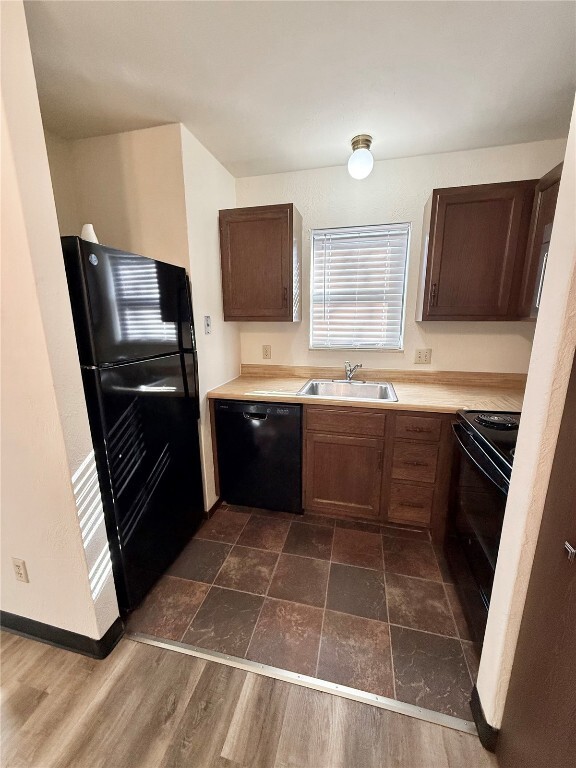 Building Photo - 145 Ashley Dr