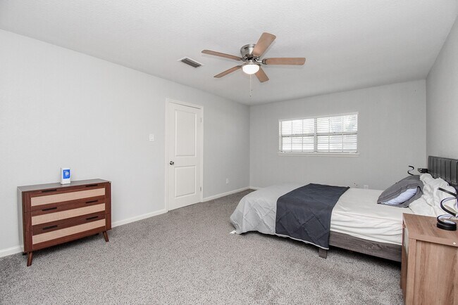Building Photo - 12435 Shepherds Ridge Dr