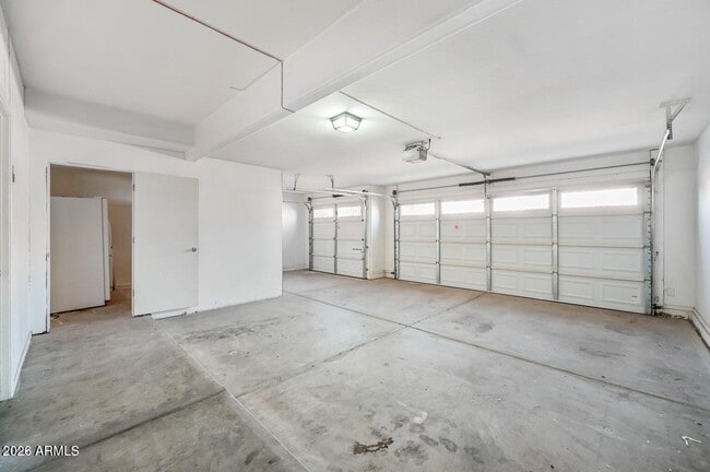 Building Photo - 6191 W Shannon St