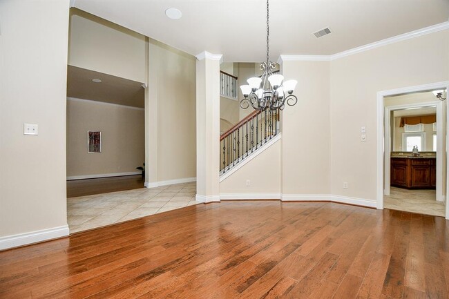 Building Photo - 14210 Mopan Springs Ln