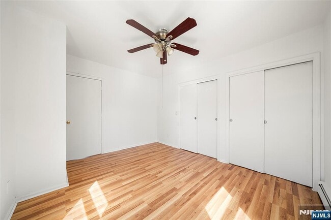 Building Photo - 539 Bergen Blvd