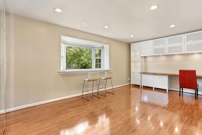 Building Photo - 2919 Willston Pl