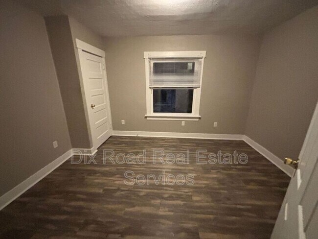 Building Photo - 1025 Richmond Ave