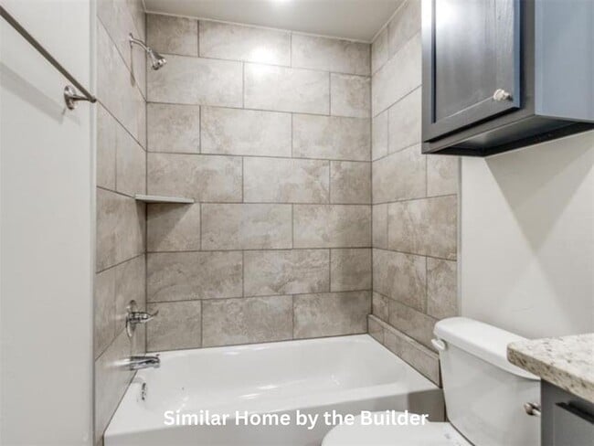 Building Photo - 1706 Highland Loop