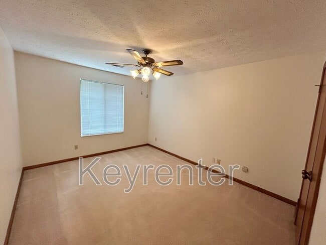 Building Photo - 857 Spinnaker Rd