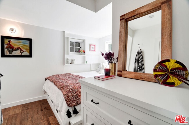 Building Photo - 3531 Wonder View Dr