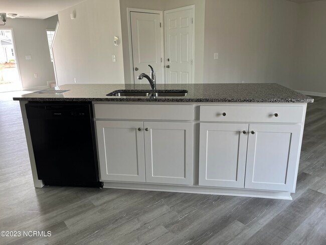 Building Photo - 2956 Ember Brook Ct