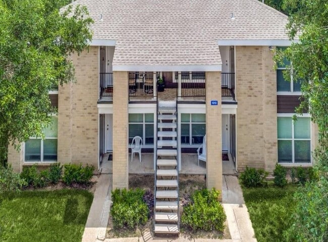 Primary Photo - 1013 Gunnison St