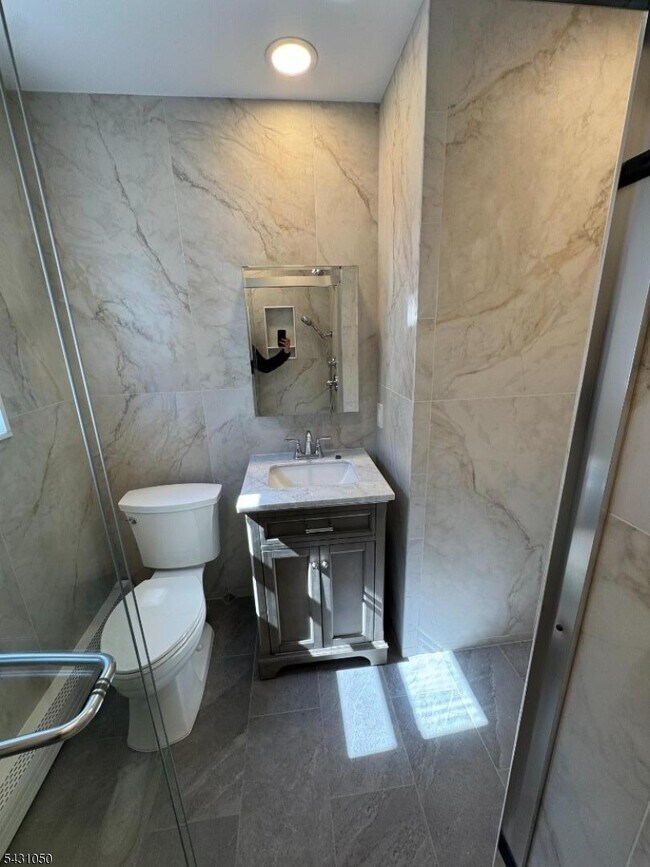 Building Photo - 93 Centre St