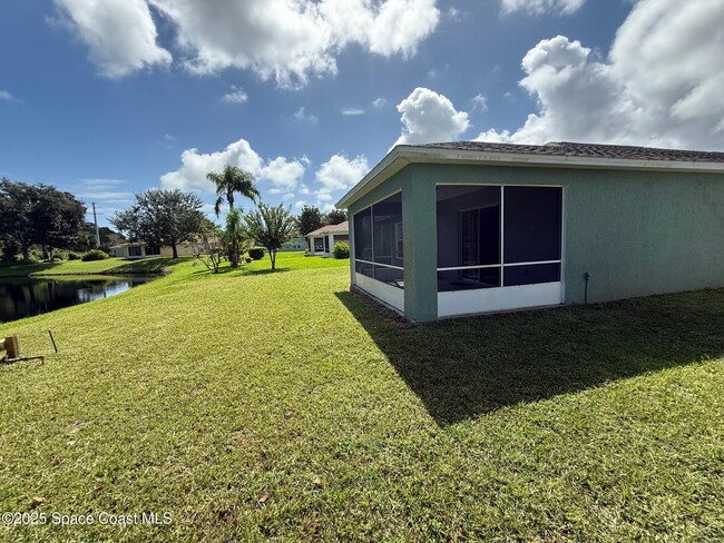 Building Photo - 209 Grand Preserve Way