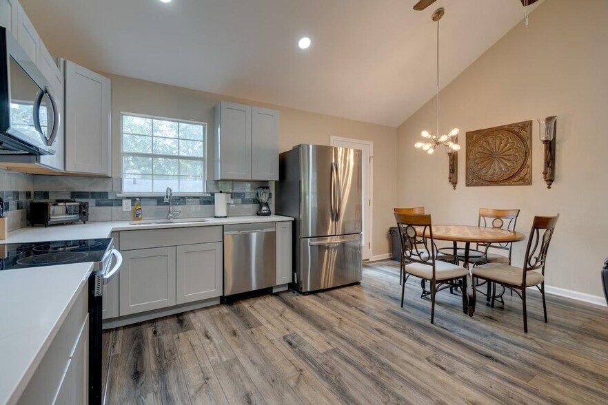 Building Photo - 2609 Wheless Ln