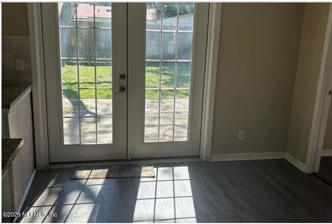 Building Photo - 11666 Starfish Ave