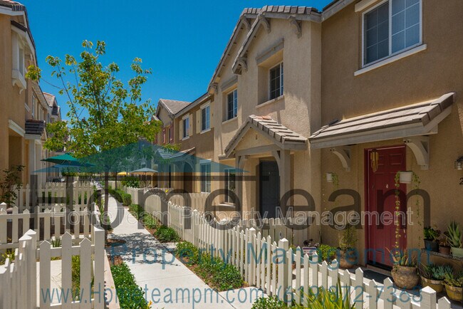 Building Photo - 1453 Levant Ln