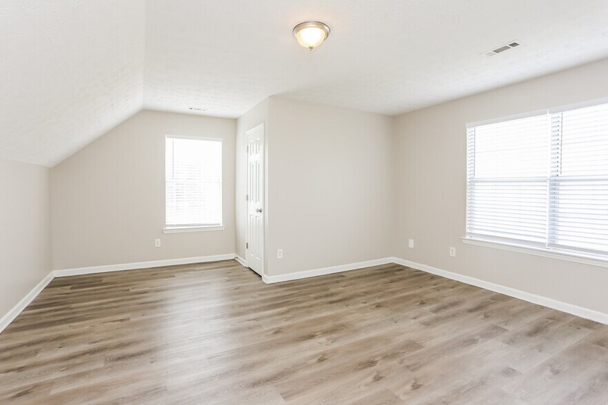 Building Photo - 3109 Canter Ct NE