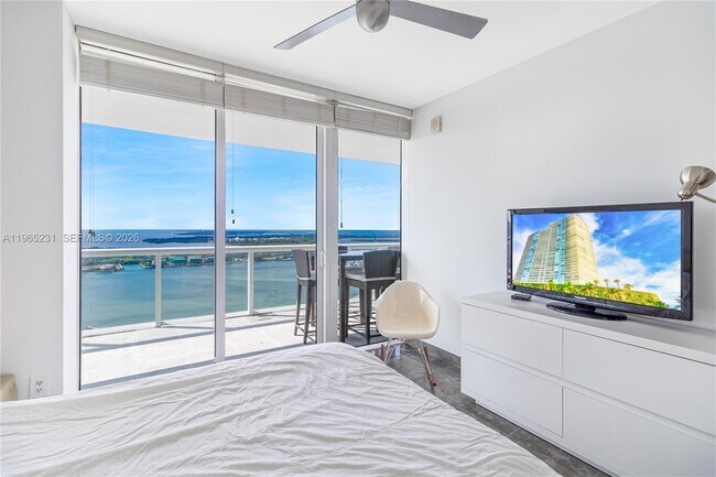 Building Photo - 450 Alton Rd