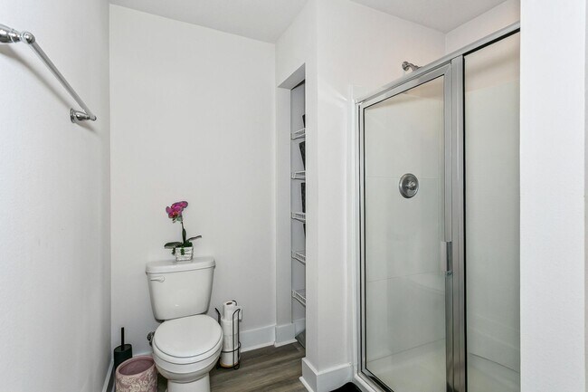 Building Photo - Gated Community | Community Pool | Lawn Care Included | Minutes to Navy Federal!