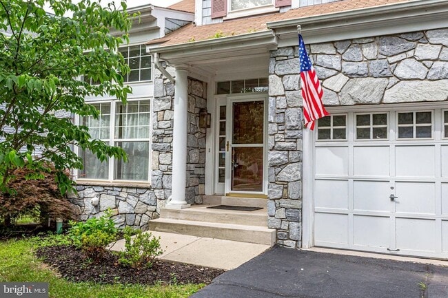 Building Photo - 26161 Rachel Hill Dr