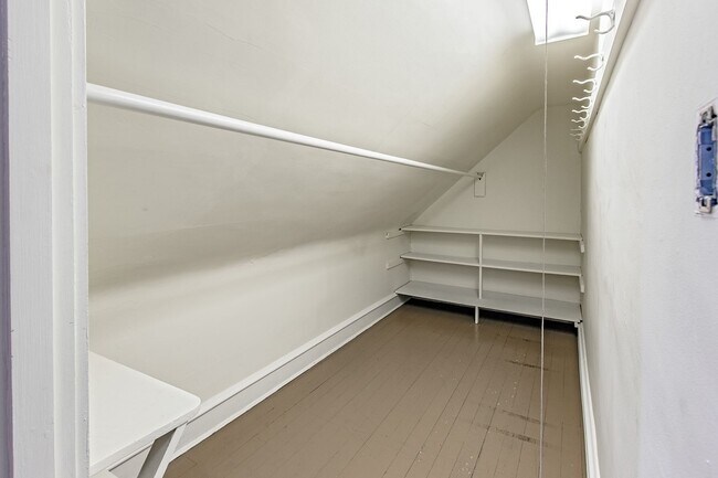 Building Photo - 2607 N Franklin St