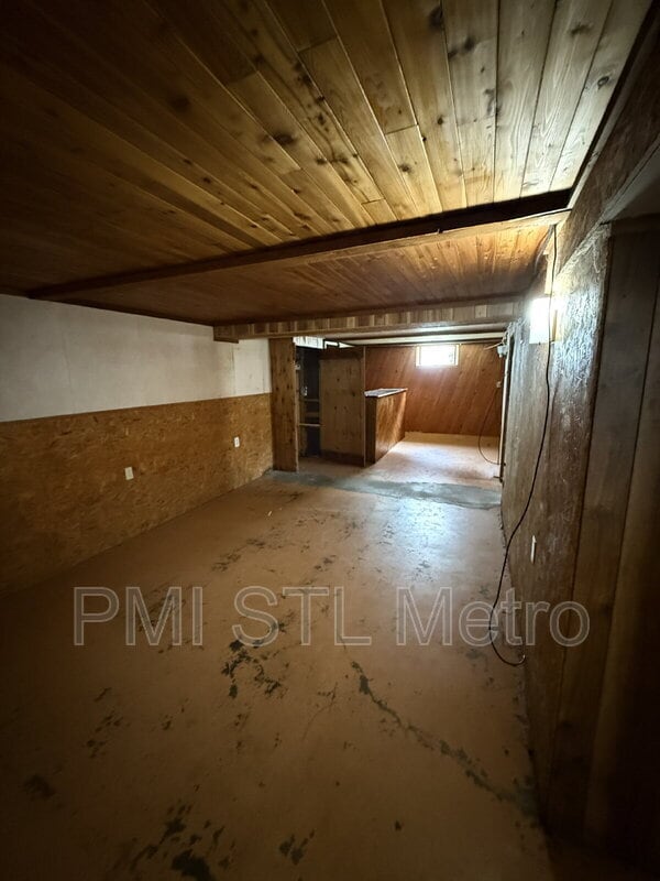 Building Photo - 10515 Renfrew Dr