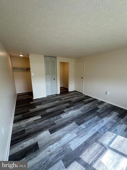 Building Photo - 550G Heather Ridge Dr