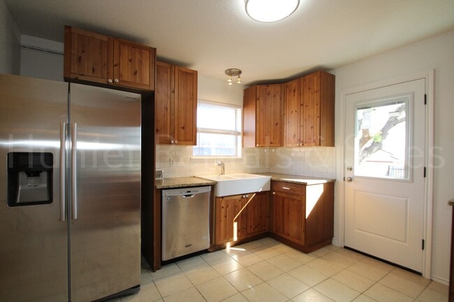 Building Photo - Beautiful 3-Bedroom Home with Enclosed Patio, Pergola Deck & Modern Upgrades