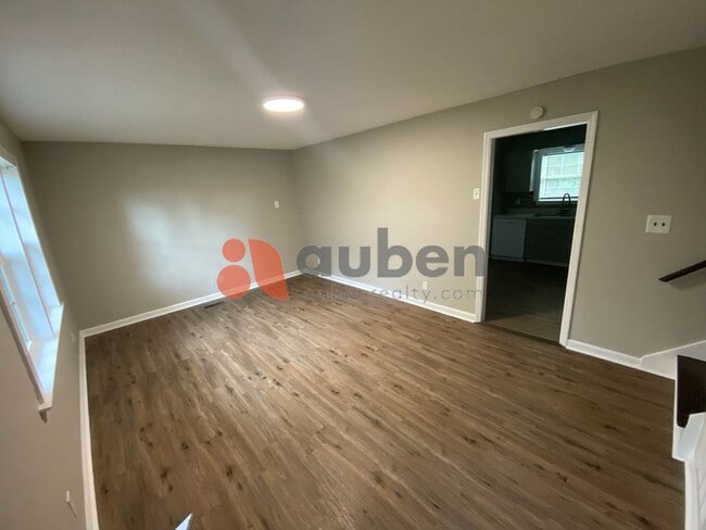 Building Photo - Nicely updated 3 bed 1.5 bath home in Hixson
