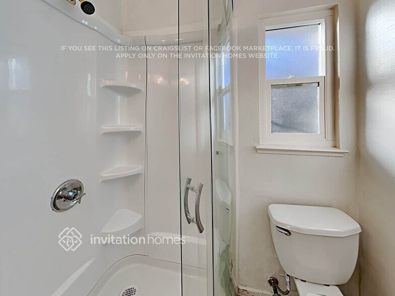 Building Photo - 2541 Anaheim Ct