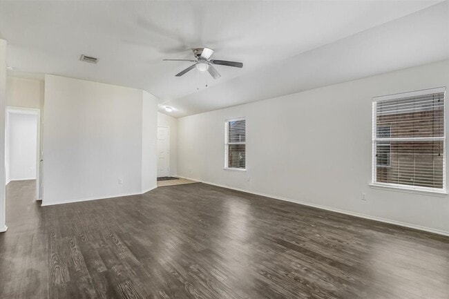 Building Photo - 116 Mallard Ln