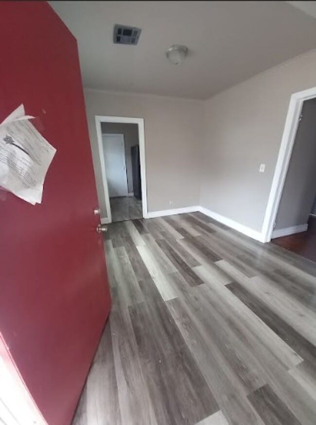 Building Photo - Cute 2 Bedroom Home!