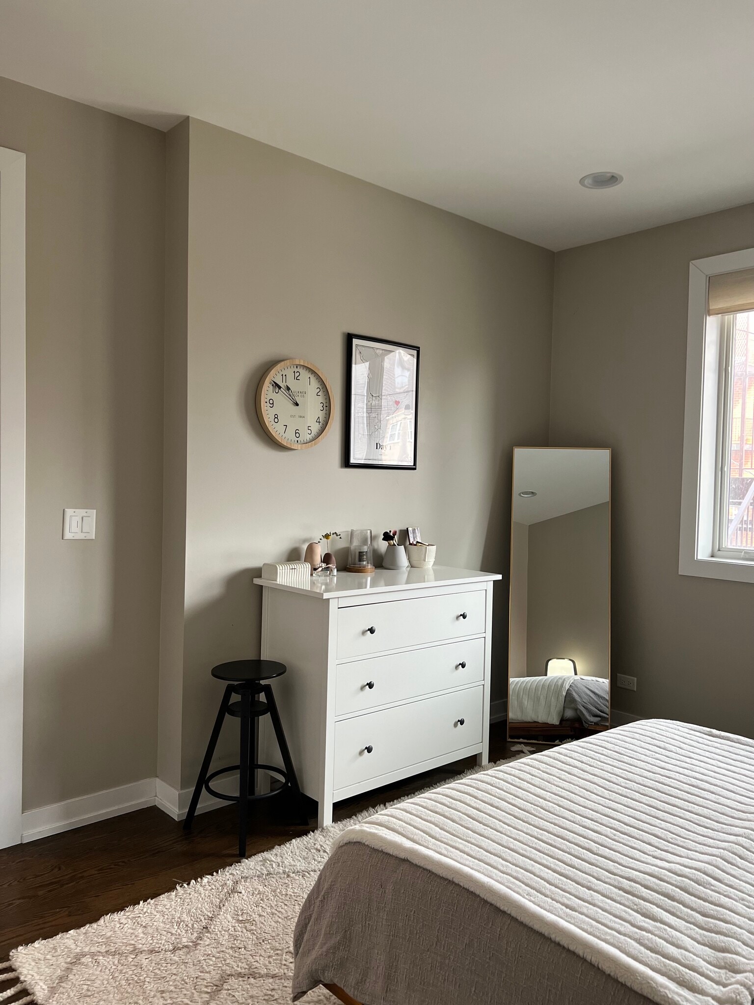 Master Bedroom - 1534 W Cortez St