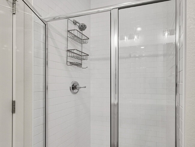 Building Photo - $2,350 - 2 Bed, 2.5 Bath Townhome in Broom...