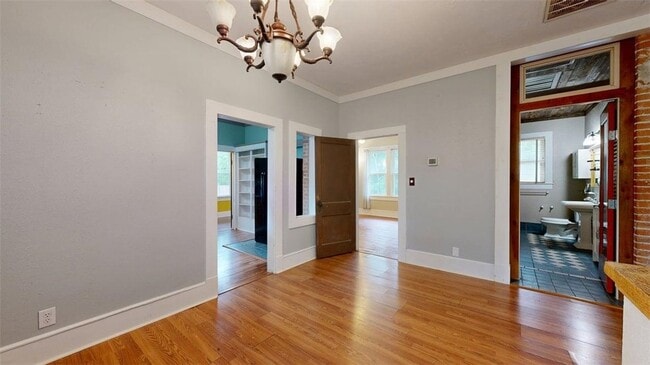 Building Photo - 307 Brogdon St
