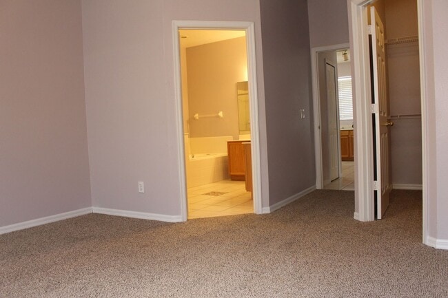 Building Photo - Freshly painted, four bedroom home available now!