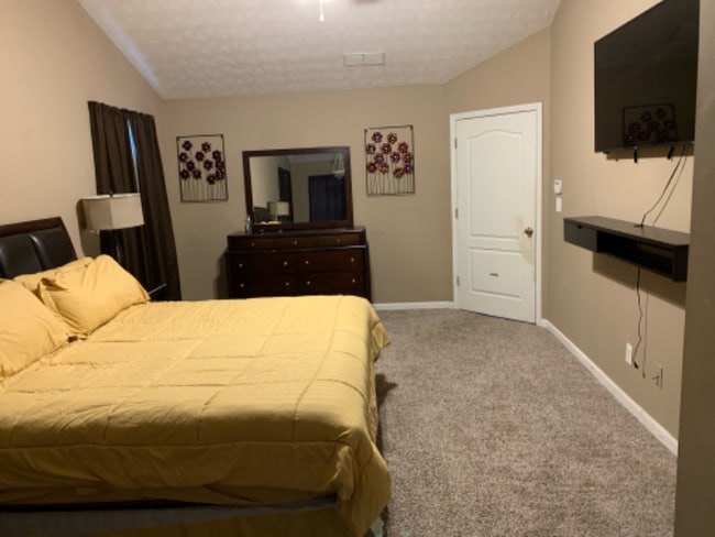 Building Photo - 180 Pebble Brooke Ct