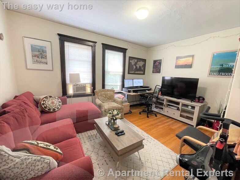 Building Photo - 40 Linden Ave